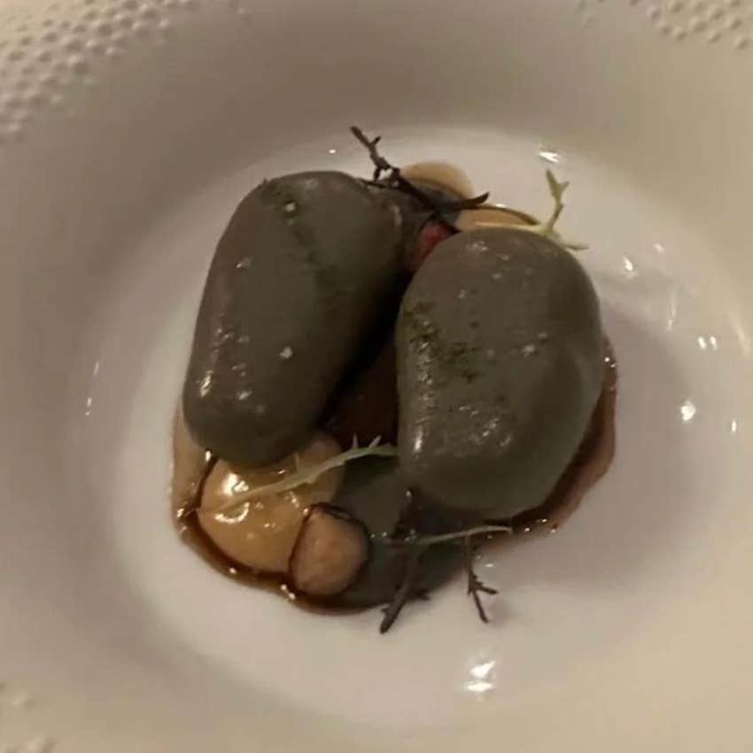 Guest Calls Out Bride And Groom For Their Off-Putting Reception Menu